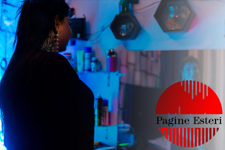 Nazish è una donna transgender Pakistana, nata a Karachi, è andata via di casa a 12 anni e da allora vive a Peshawar. Ci siamo incontrati a casa sua dove ho avuto modo di intervistarla.